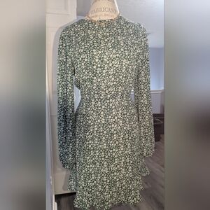 Floral Green Dress LULUS SIZE MEDIUM